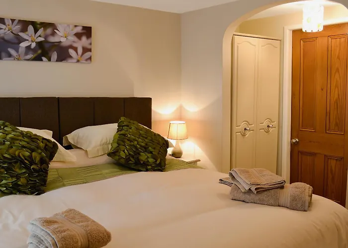 Semesterbostad April - Uk2152